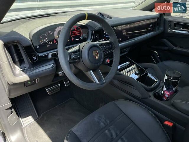 Порше Cayenne Coupe, об'ємом двигуна 4 л та пробігом 7 тис. км за 290000 $, фото 16 на Automoto.ua