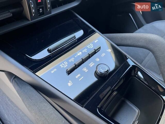 Порше Cayenne Coupe, об'ємом двигуна 4 л та пробігом 7 тис. км за 290000 $, фото 31 на Automoto.ua