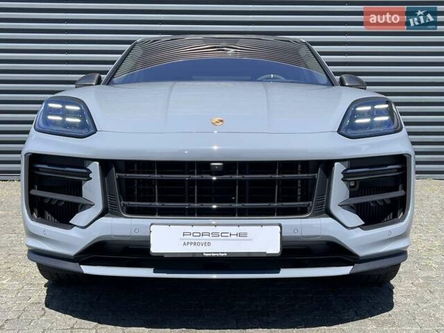 Порше Cayenne Coupe, об'ємом двигуна 4 л та пробігом 7 тис. км за 290000 $, фото 4 на Automoto.ua