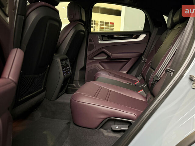 Порше Cayenne Coupe, об'ємом двигуна 3.98 л та пробігом 0 тис. км за 191352 $, фото 16 на Automoto.ua