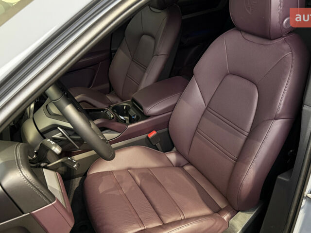 Порше Cayenne Coupe, об'ємом двигуна 3.98 л та пробігом 0 тис. км за 191352 $, фото 14 на Automoto.ua