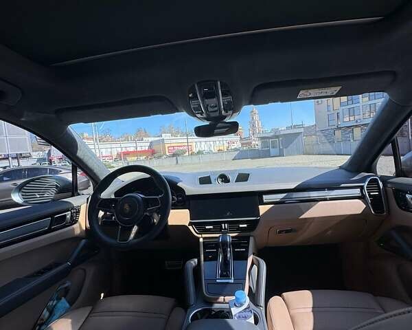 Сірий Порше Cayenne Coupe, об'ємом двигуна 4 л та пробігом 57 тис. км за 99800 $, фото 19 на Automoto.ua