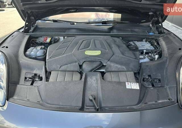 Серый Порше Cayenne Coupe, объемом двигателя 3 л и пробегом 68 тыс. км за 89450 $, фото 20 на Automoto.ua