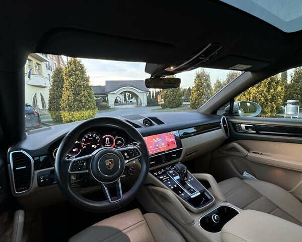 Серый Порше Cayenne Coupe, объемом двигателя 3 л и пробегом 61 тыс. км за 86500 $, фото 4 на Automoto.ua