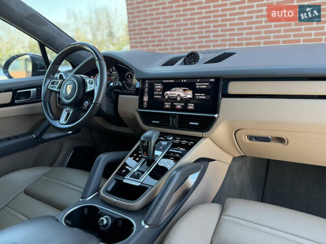 Серый Порше Cayenne Coupe, объемом двигателя 4 л и пробегом 34 тыс. км за 99900 $, фото 84 на Automoto.ua