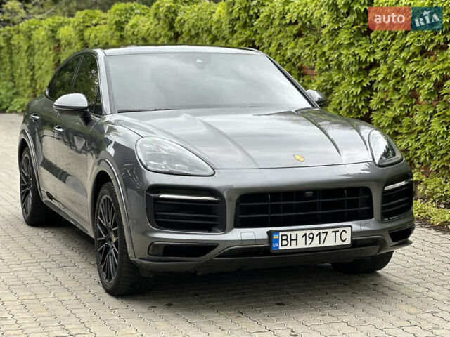 Серый Порше Cayenne Coupe, объемом двигателя 4 л и пробегом 56 тыс. км за 99000 $, фото 2 на Automoto.ua