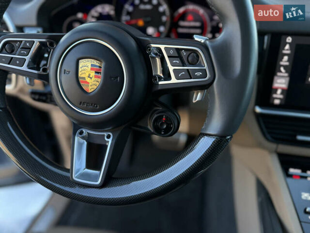 Серый Порше Cayenne Coupe, объемом двигателя 4 л и пробегом 34 тыс. км за 99900 $, фото 46 на Automoto.ua