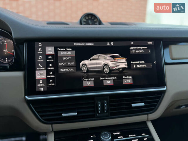 Серый Порше Cayenne Coupe, объемом двигателя 4 л и пробегом 34 тыс. км за 99900 $, фото 53 на Automoto.ua