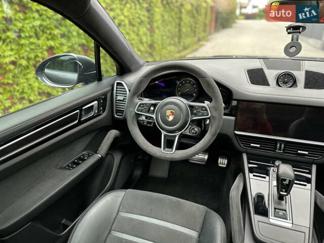 Серый Порше Cayenne Coupe, объемом двигателя 4 л и пробегом 56 тыс. км за 99000 $, фото 22 на Automoto.ua
