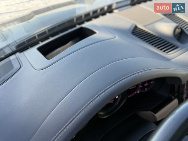 Серый Порше Cayenne Coupe, объемом двигателя 4 л и пробегом 34 тыс. км за 99900 $, фото 39 на Automoto.ua