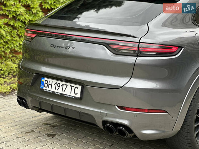 Серый Порше Cayenne Coupe, объемом двигателя 4 л и пробегом 56 тыс. км за 99000 $, фото 12 на Automoto.ua