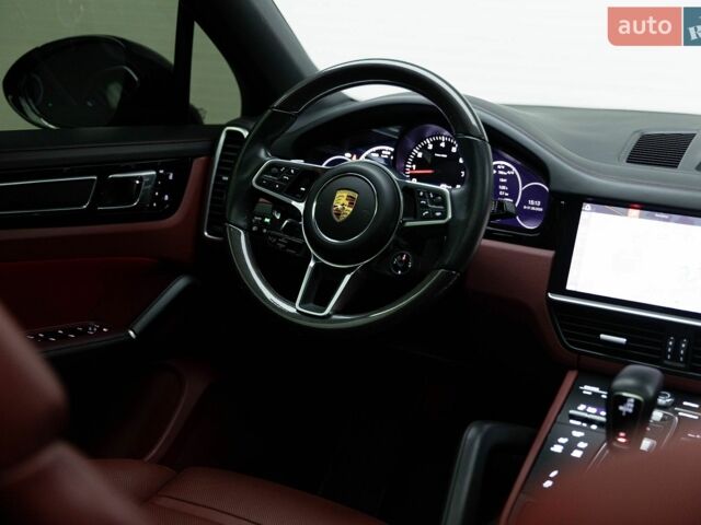 Серый Порше Cayenne Coupe, объемом двигателя 3 л и пробегом 56 тыс. км за 91000 $, фото 18 на Automoto.ua