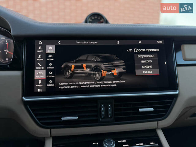 Серый Порше Cayenne Coupe, объемом двигателя 4 л и пробегом 34 тыс. км за 99900 $, фото 51 на Automoto.ua