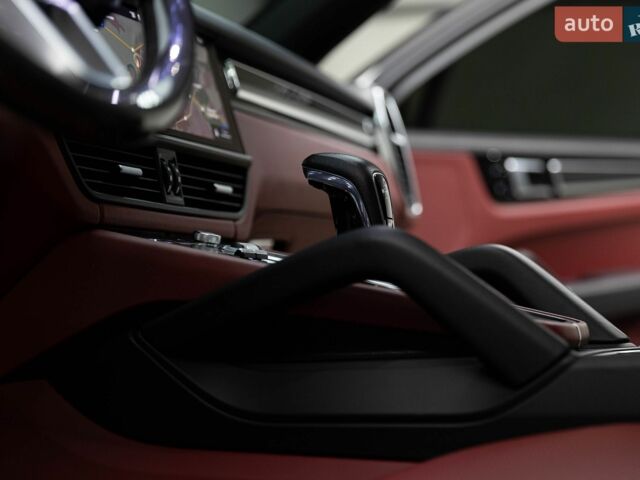 Серый Порше Cayenne Coupe, объемом двигателя 3 л и пробегом 56 тыс. км за 91000 $, фото 48 на Automoto.ua