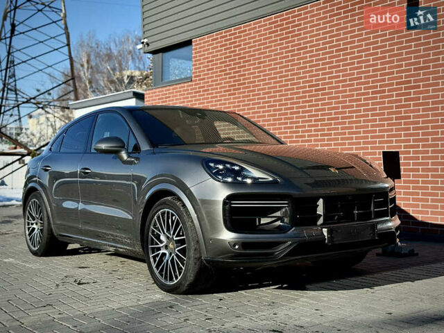 Серый Порше Cayenne Coupe, объемом двигателя 4 л и пробегом 34 тыс. км за 99900 $, фото 9 на Automoto.ua