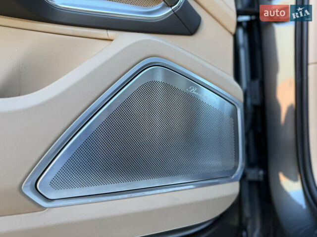 Серый Порше Cayenne Coupe, объемом двигателя 4 л и пробегом 34 тыс. км за 99900 $, фото 73 на Automoto.ua