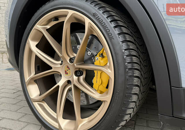 Серый Порше Cayenne Coupe, объемом двигателя 4 л и пробегом 5 тыс. км за 205000 $, фото 26 на Automoto.ua