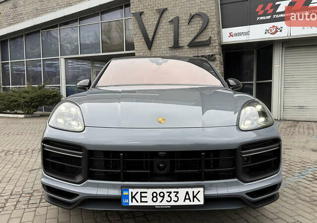 Серый Порше Cayenne Coupe, объемом двигателя 4 л и пробегом 5 тыс. км за 205000 $, фото 22 на Automoto.ua