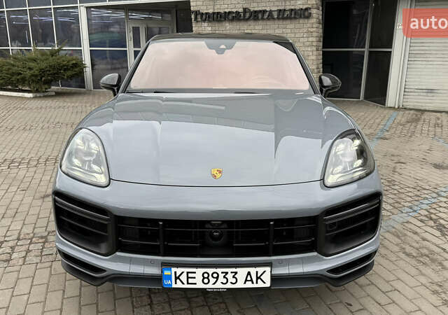 Серый Порше Cayenne Coupe, объемом двигателя 4 л и пробегом 5 тыс. км за 205000 $, фото 2 на Automoto.ua
