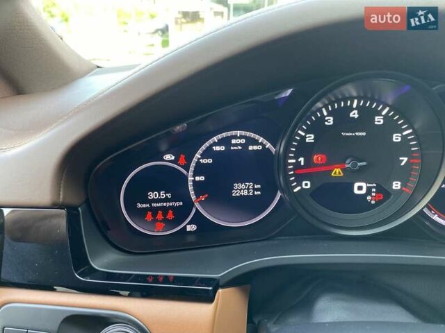 Серый Порше Cayenne Coupe, объемом двигателя 3 л и пробегом 33 тыс. км за 101384 $, фото 35 на Automoto.ua