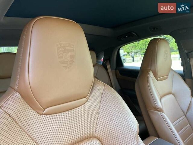 Серый Порше Cayenne Coupe, объемом двигателя 3 л и пробегом 33 тыс. км за 101384 $, фото 23 на Automoto.ua