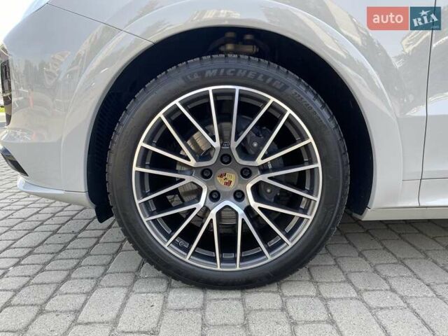 Серый Порше Cayenne Coupe, объемом двигателя 3 л и пробегом 33 тыс. км за 101384 $, фото 14 на Automoto.ua