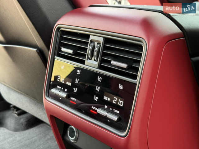 Серый Порше Cayenne Coupe, объемом двигателя 4 л и пробегом 32 тыс. км за 189900 $, фото 72 на Automoto.ua
