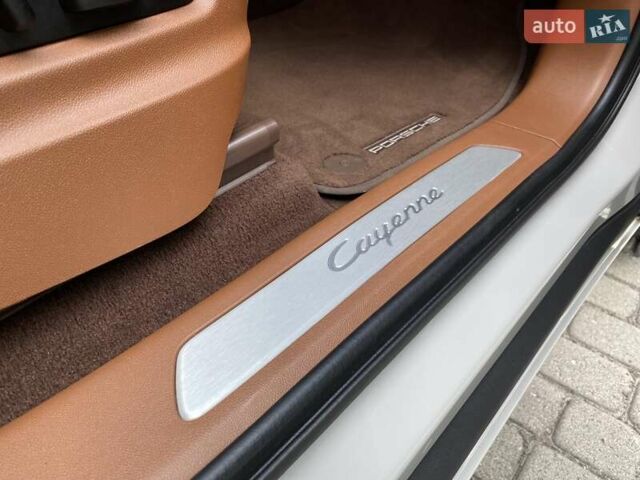 Серый Порше Cayenne Coupe, объемом двигателя 3 л и пробегом 33 тыс. км за 101384 $, фото 20 на Automoto.ua