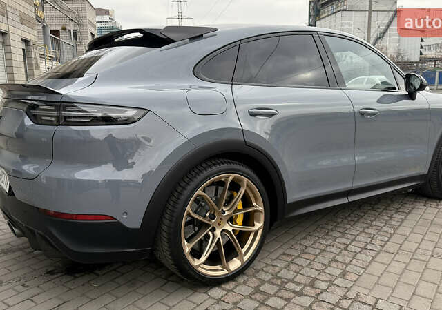 Серый Порше Cayenne Coupe, объемом двигателя 4 л и пробегом 5 тыс. км за 205000 $, фото 7 на Automoto.ua