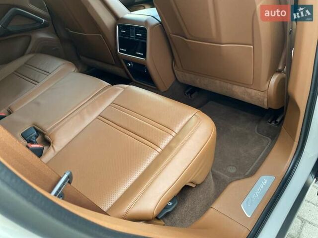 Серый Порше Cayenne Coupe, объемом двигателя 3 л и пробегом 33 тыс. км за 101384 $, фото 27 на Automoto.ua