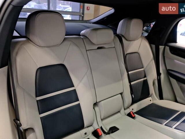 Серый Порше Cayenne Coupe, объемом двигателя 3 л и пробегом 57 тыс. км за 79900 $, фото 35 на Automoto.ua