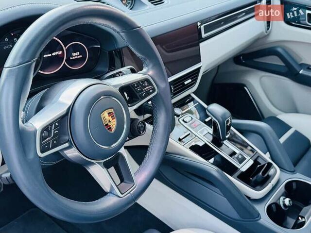 Сірий Порше Cayenne Coupe, об'ємом двигуна 4 л та пробігом 18 тис. км за 137000 $, фото 24 на Automoto.ua