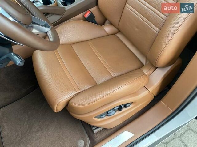 Серый Порше Cayenne Coupe, объемом двигателя 3 л и пробегом 33 тыс. км за 101384 $, фото 32 на Automoto.ua