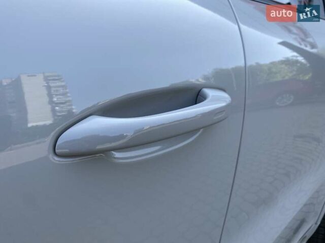 Серый Порше Cayenne Coupe, объемом двигателя 3 л и пробегом 33 тыс. км за 101384 $, фото 12 на Automoto.ua