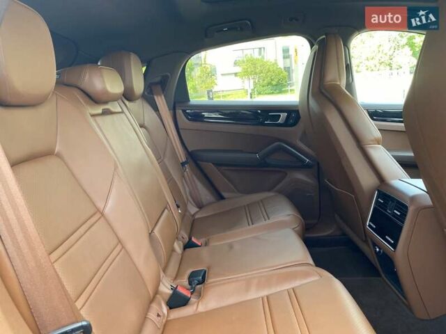 Серый Порше Cayenne Coupe, объемом двигателя 3 л и пробегом 33 тыс. км за 101384 $, фото 26 на Automoto.ua