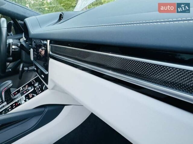 Сірий Порше Cayenne Coupe, об'ємом двигуна 4 л та пробігом 18 тис. км за 137000 $, фото 35 на Automoto.ua