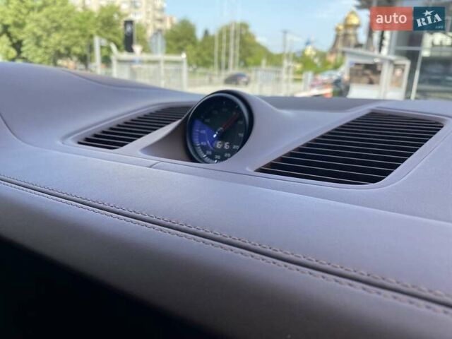 Серый Порше Cayenne Coupe, объемом двигателя 3 л и пробегом 33 тыс. км за 101384 $, фото 24 на Automoto.ua