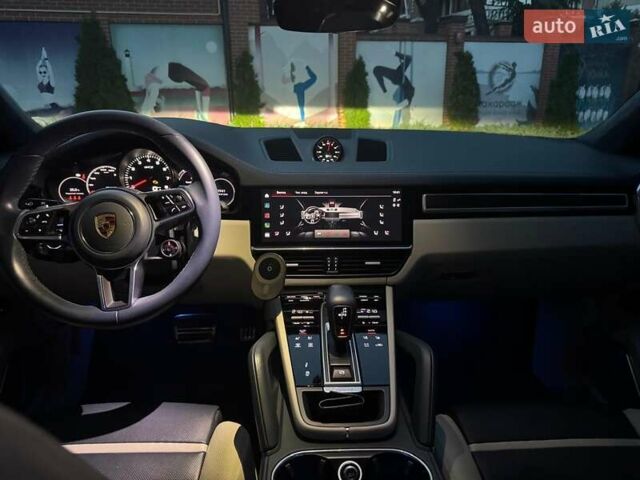 Сірий Порше Cayenne Coupe, об'ємом двигуна 4 л та пробігом 18 тис. км за 137000 $, фото 40 на Automoto.ua