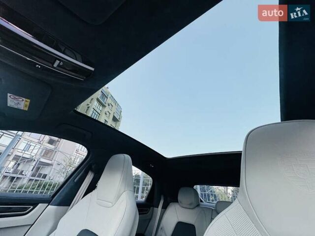 Сірий Порше Cayenne Coupe, об'ємом двигуна 4 л та пробігом 18 тис. км за 137000 $, фото 28 на Automoto.ua