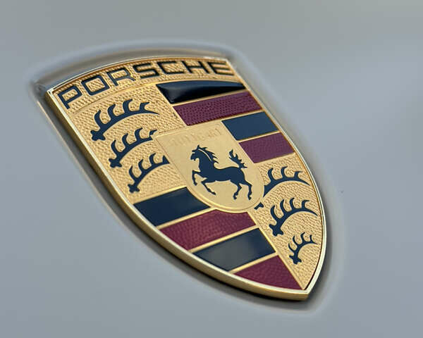 Серый Порше Cayenne Coupe, объемом двигателя 4 л и пробегом 14 тыс. км за 120000 $, фото 35 на Automoto.ua