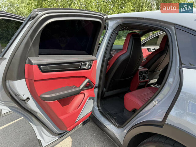 Серый Порше Cayenne Coupe, объемом двигателя 4 л и пробегом 32 тыс. км за 189900 $, фото 58 на Automoto.ua