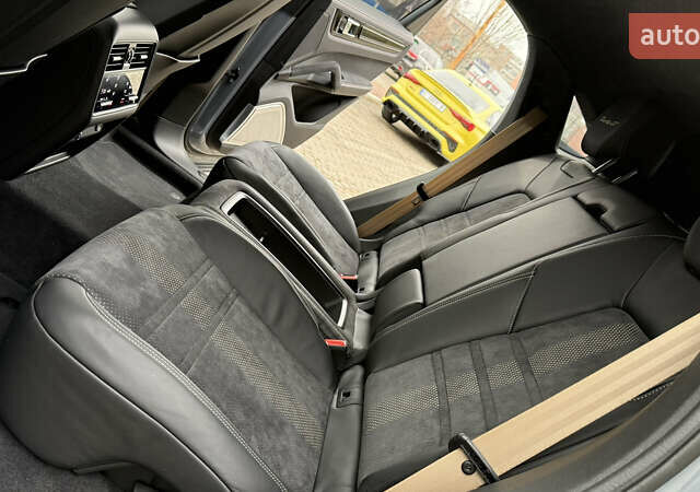 Серый Порше Cayenne Coupe, объемом двигателя 4 л и пробегом 5 тыс. км за 205000 $, фото 42 на Automoto.ua