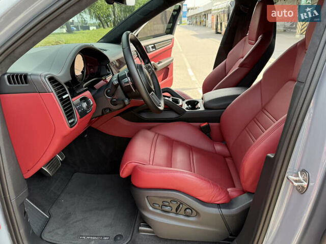 Серый Порше Cayenne Coupe, объемом двигателя 4 л и пробегом 32 тыс. км за 189900 $, фото 53 на Automoto.ua
