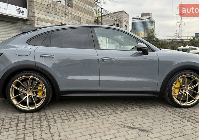 Серый Порше Cayenne Coupe, объемом двигателя 4 л и пробегом 5 тыс. км за 205000 $, фото 6 на Automoto.ua