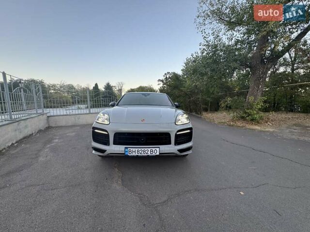 Сірий Порше Cayenne Coupe, об'ємом двигуна 4 л та пробігом 18 тис. км за 137000 $, фото 6 на Automoto.ua