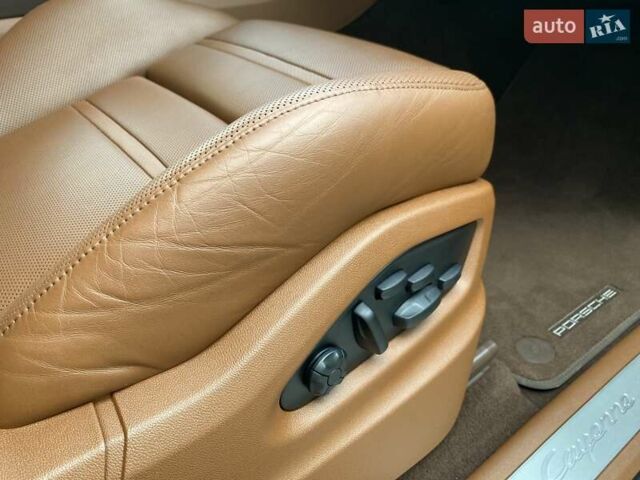 Серый Порше Cayenne Coupe, объемом двигателя 3 л и пробегом 33 тыс. км за 101384 $, фото 19 на Automoto.ua