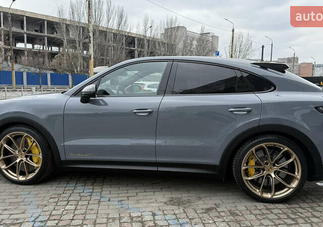 Серый Порше Cayenne Coupe, объемом двигателя 4 л и пробегом 5 тыс. км за 205000 $, фото 18 на Automoto.ua