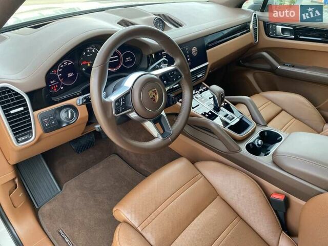 Серый Порше Cayenne Coupe, объемом двигателя 3 л и пробегом 33 тыс. км за 101384 $, фото 30 на Automoto.ua