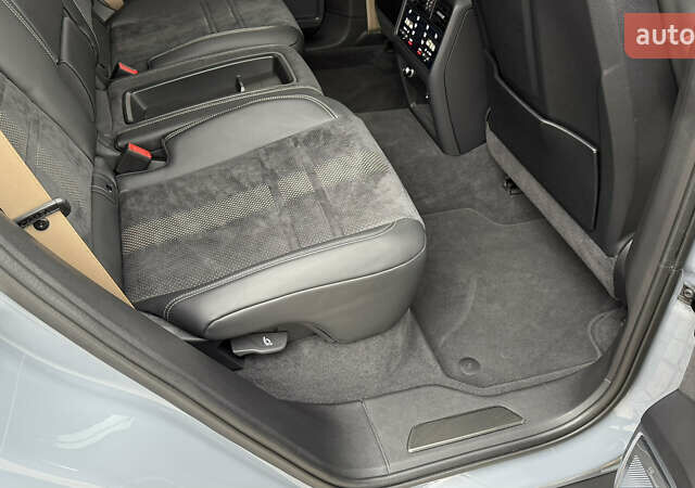 Серый Порше Cayenne Coupe, объемом двигателя 4 л и пробегом 5 тыс. км за 205000 $, фото 37 на Automoto.ua