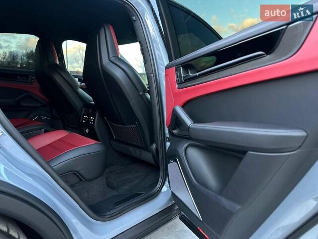 Серый Порше Cayenne Coupe, объемом двигателя 4 л и пробегом 8 тыс. км за 269900 $, фото 69 на Automoto.ua
